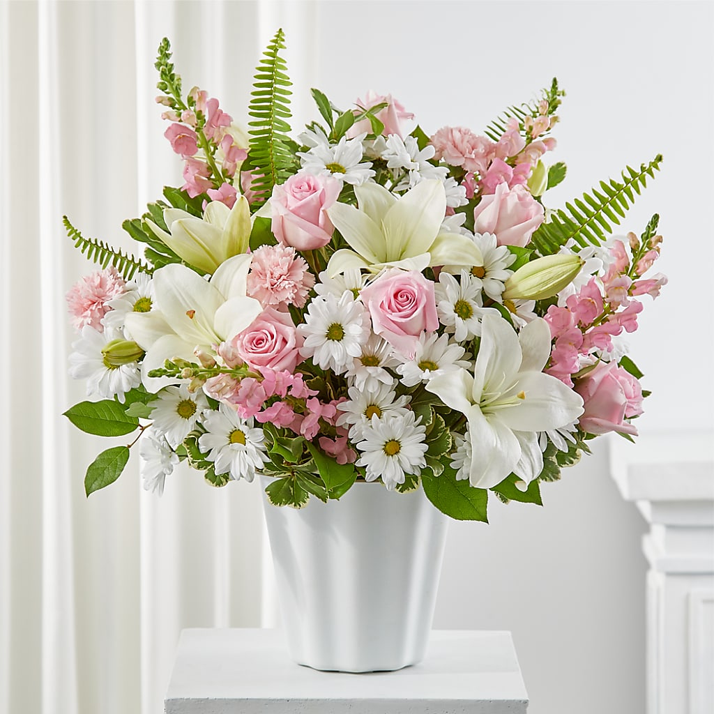 Soft Touch Tabletop Basket – Blooms By Sandy, Lebanon IN