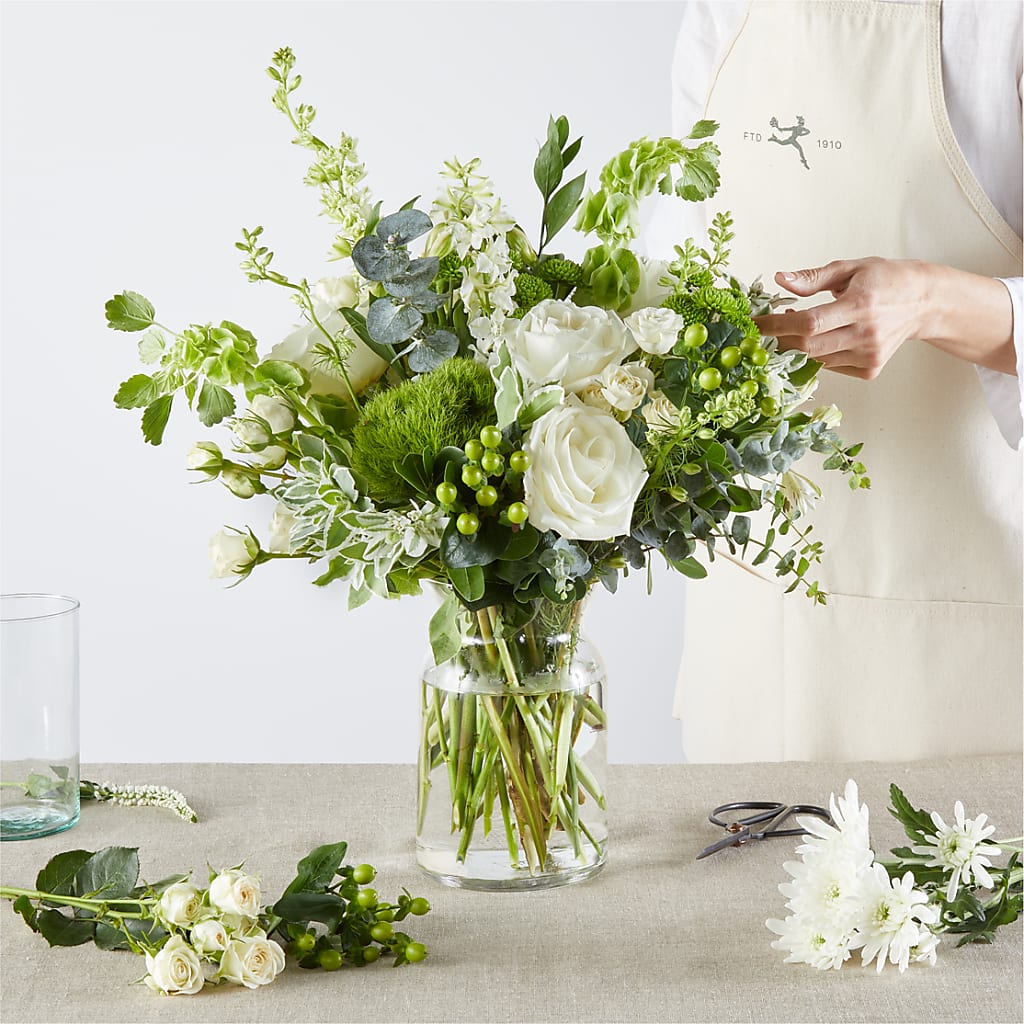 Irish Garden - A Florist Original –  Blooms By Sandy, Lebanon IN