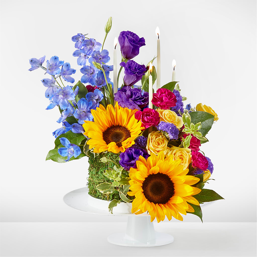 Star of the Day Floral Cake